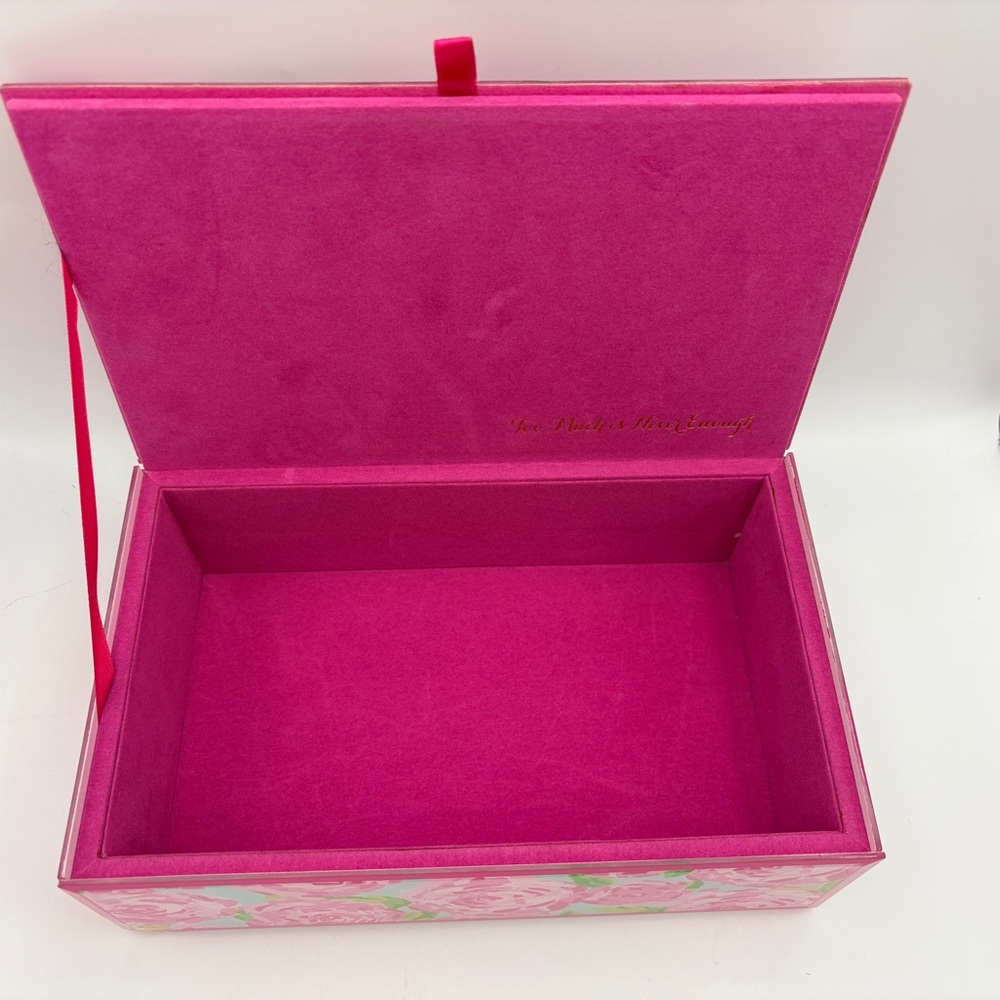 Lilly Pulitzer First Impression Floral Pink Glass Storage Box - Picture 8 of 11